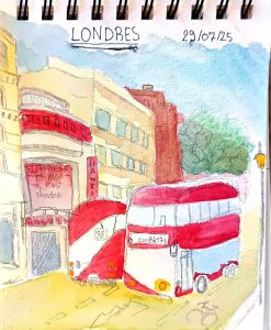 Page d'aquarelle de Londres et ses bus rouges - aout 2025 - Lucie DOBIGNY